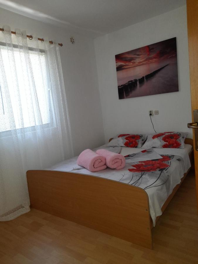 Apartmani Plesa Vir Eksteriør bilde